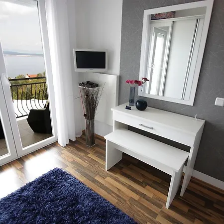 Apartment Vanesa 2 *