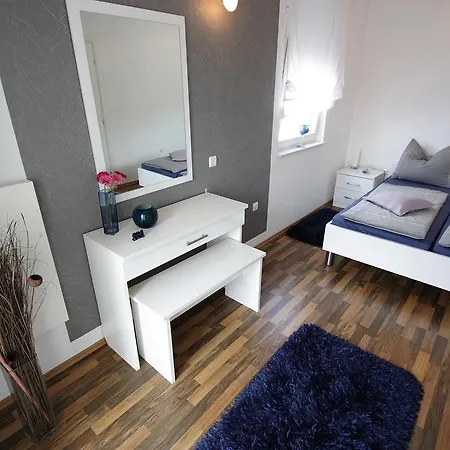 Vanesa 2 Apartment