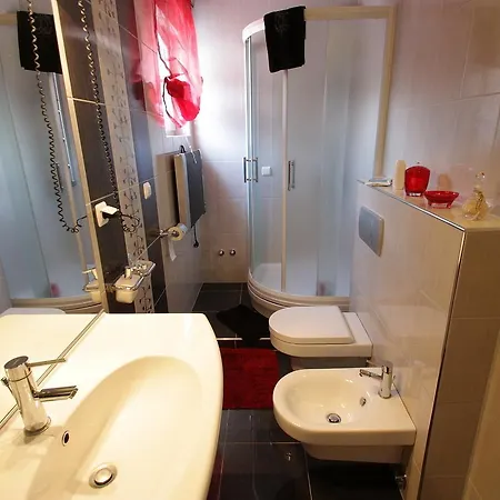 Apartment Vanesa 2 *