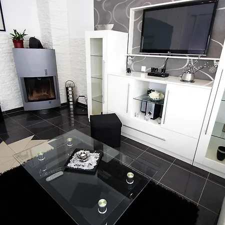 Apartment Vanesa 2 *