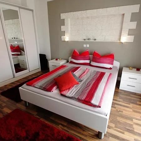 Vanesa 2 Apartment